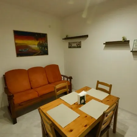 Brothers House 아파트 볼라